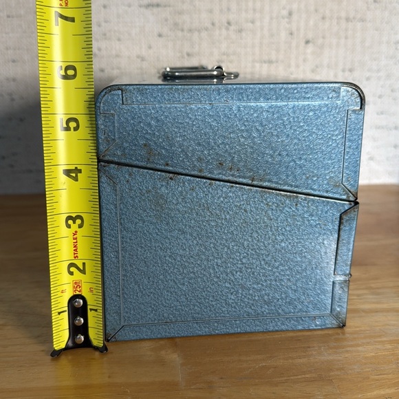 Vintage Blue Steel Logan De Luxe 8mm Movie Reel Chest and 10 Vintage Reel Tins - Picture 4 of 17